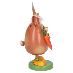 Easter Bunny, Smoky