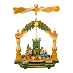Pyramid "Grandma's Christmas Parlour"